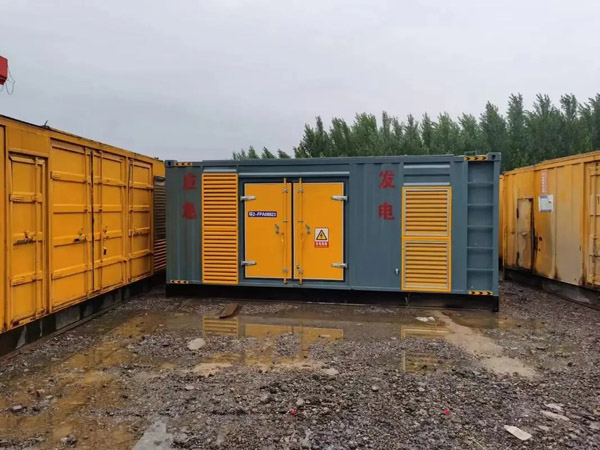 凤泉柴油发电机如何判断干式空气滤清器是否需要更换?